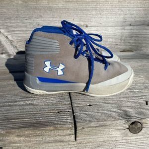 Under Armour gray and blue toddler boy size 9 sneakers